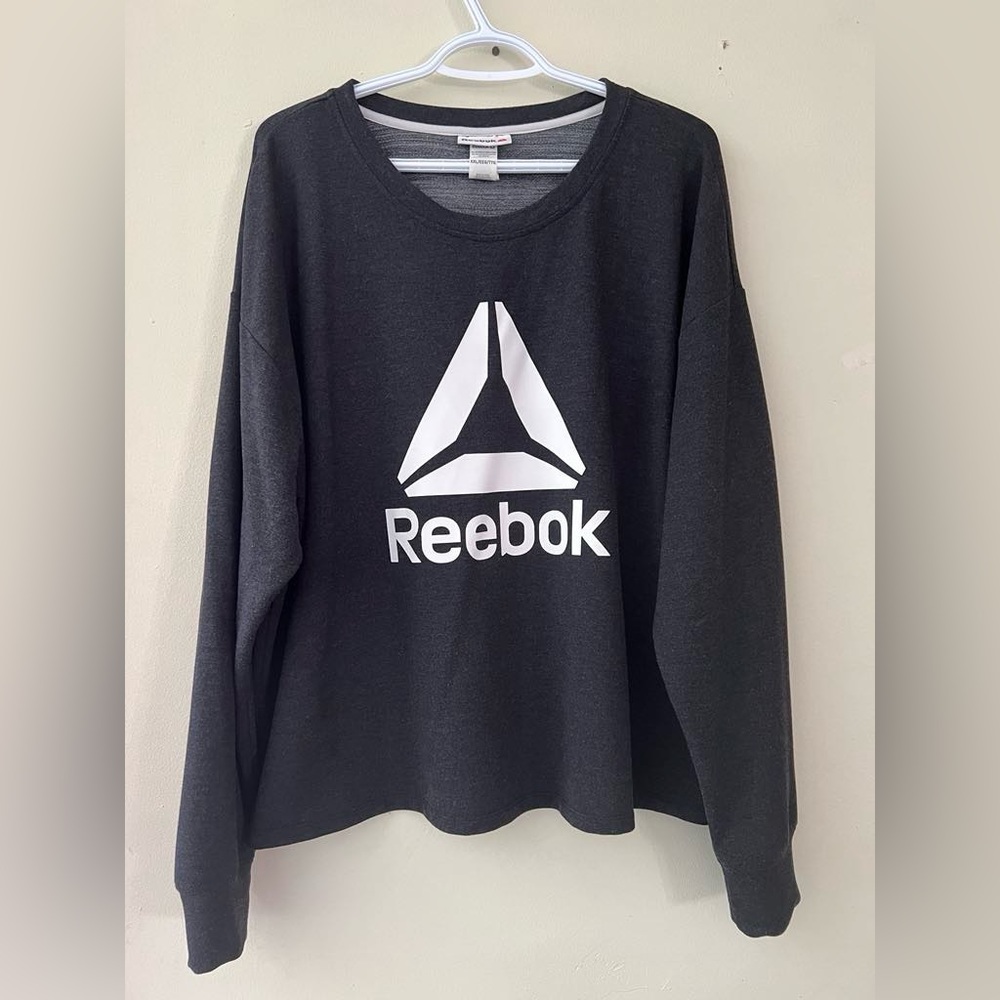 XXL Reebok Sweatshirt - Picture 4 of 4